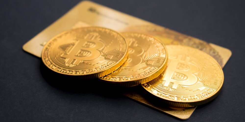 “The Impact of Bitcoin Halving on Cryptocurrency Price: Data Analysis and Predictions”